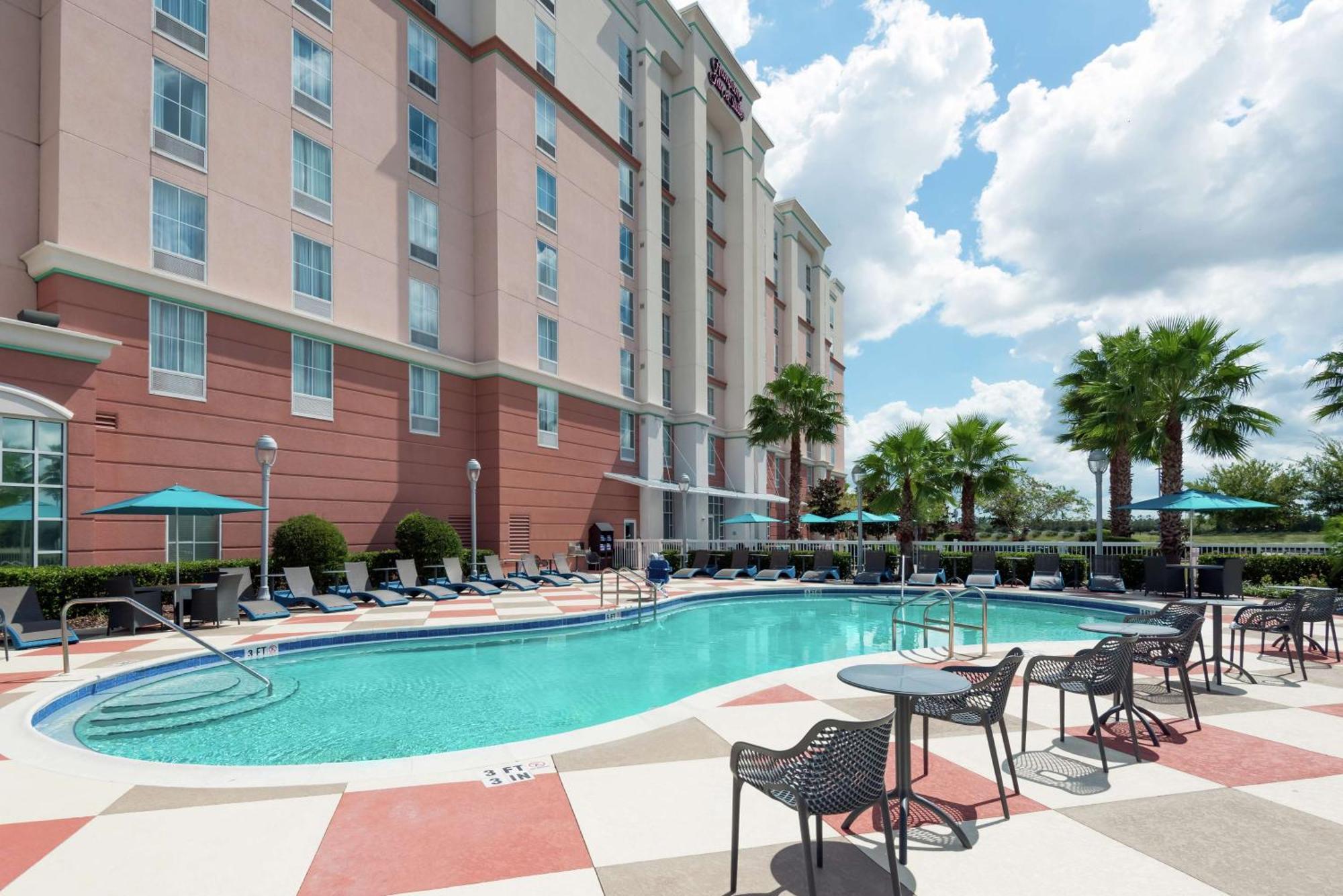 Hampton Inn & Suites Orlando Airport At Gateway Village Exterior foto